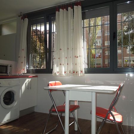 Apartamento Cuatro Torres Madrid Exterior foto